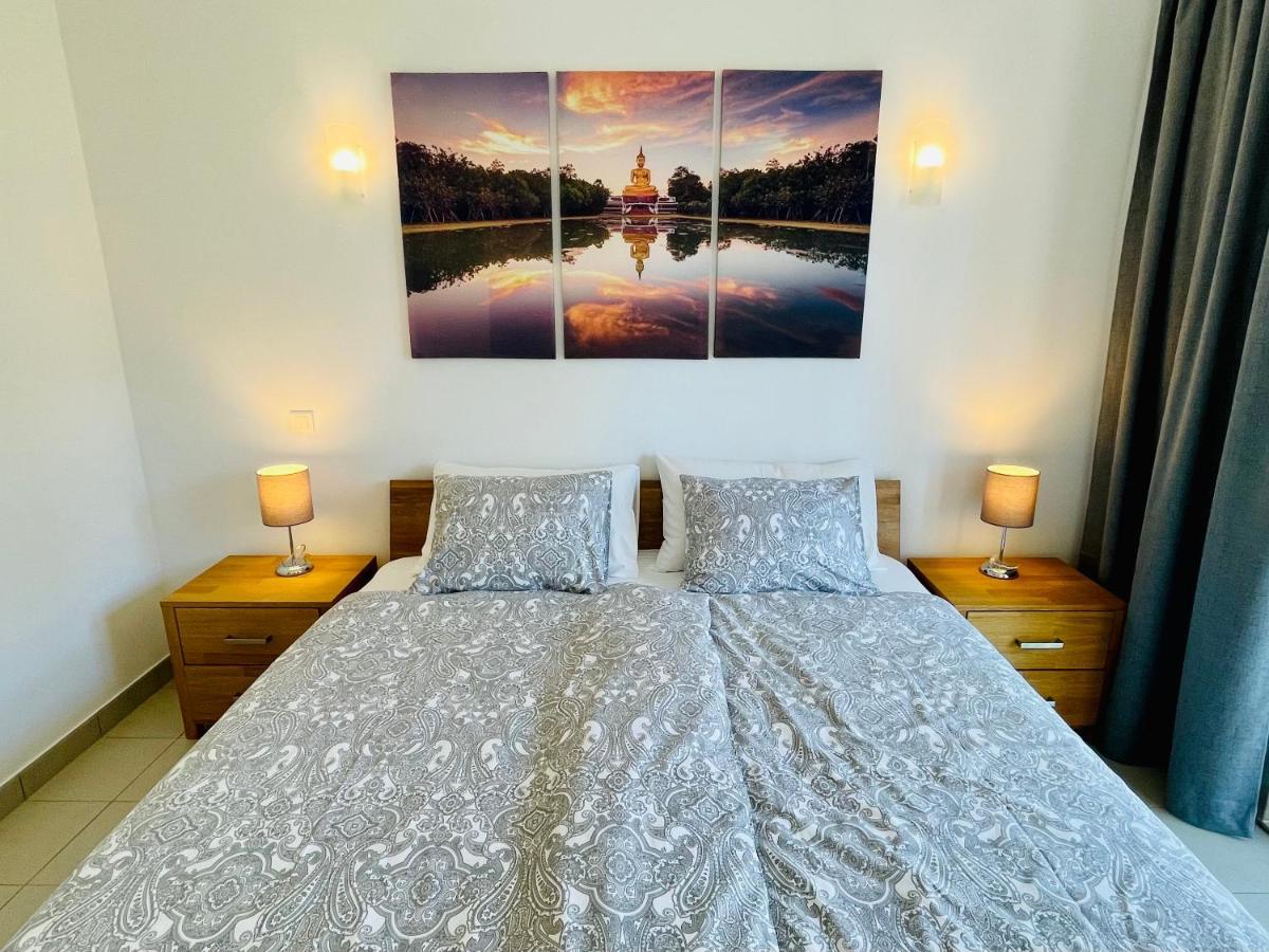 Angies Marina Apartment, Includes 2 Free Passes For The Marina Pool ลากอส ภายนอก รูปภาพ